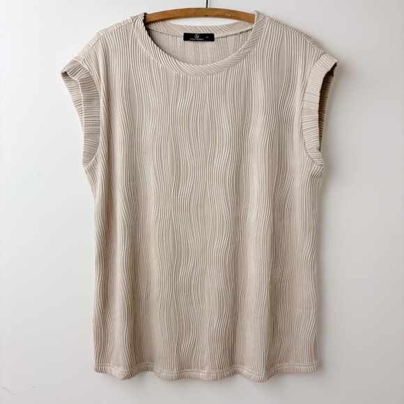 Lillusroy Tops - Lillusroy Top Womens Large Beige Cap Sleeve Minimalist Neutral Chic Capsule Soft